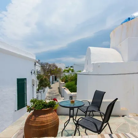 Avra Guestroom بيت ضيافة